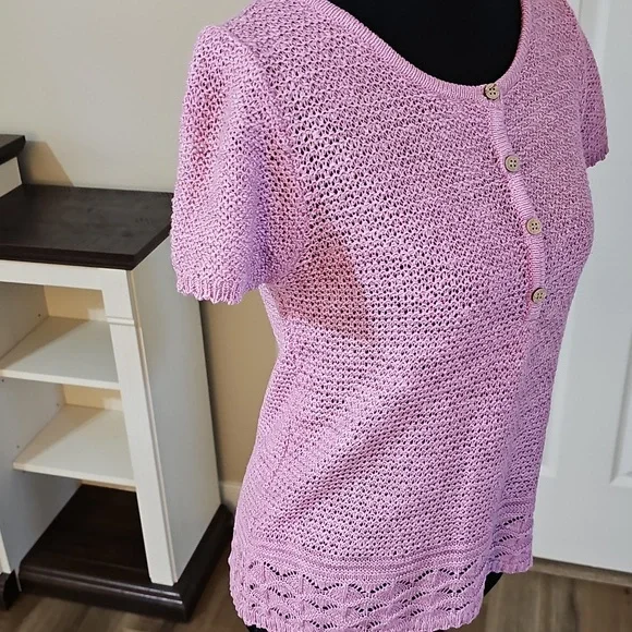 Top - Picture 5 of 16